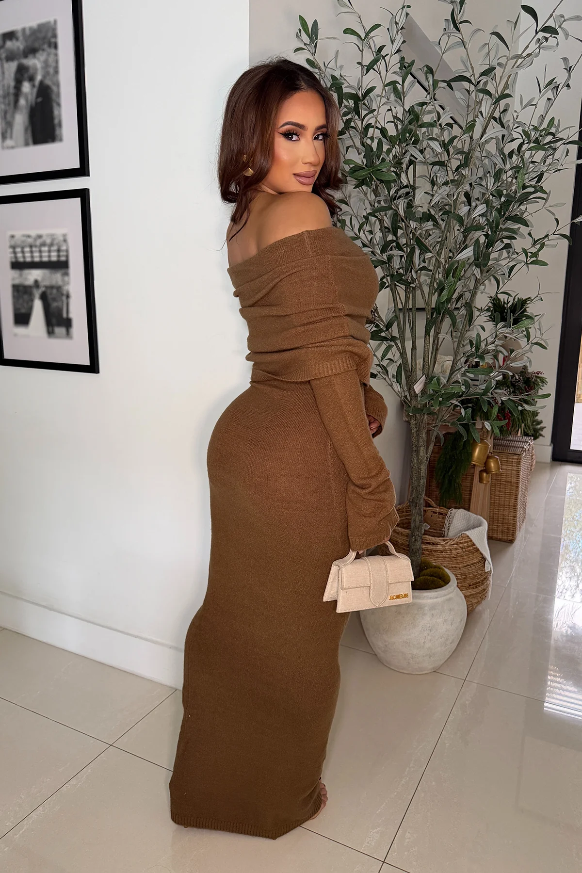 WHEN IN LONDON DRESS - Image 2
